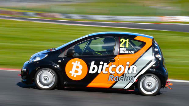 bitcoin racing team, Charles Mackenzie racing in car #21 El Salvador sponsor