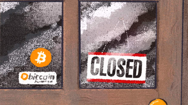 The closed store is a sign of financial trouble even if you accept bitcoin as payment top photo.