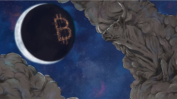 Bitcoin is on the moon as the bull clouds look towards the heavenly future of the bitcoin price top photo.