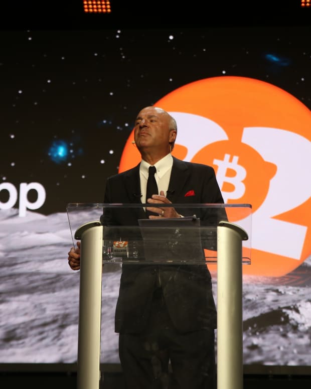 Mr. Wonderful takes the main stage at Bitcoin 2022 to talk about Bitcoin regulation and its benefits to bringing institutions into the space.