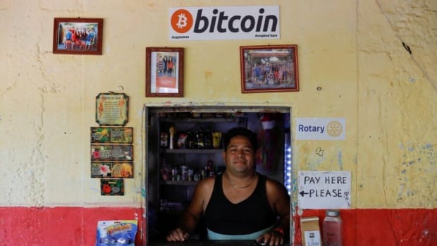 bitcoin,el salvador,adoption