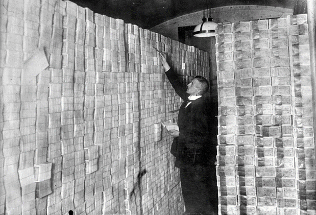 Today's Economy Parallels Weimar Germany's Hyperinflation, But Now We Have Bitcoin