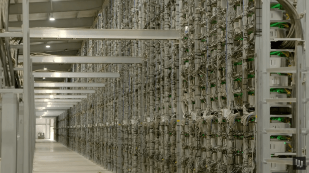 inside-the-largest-bitcoin-mine-in-the-us.png