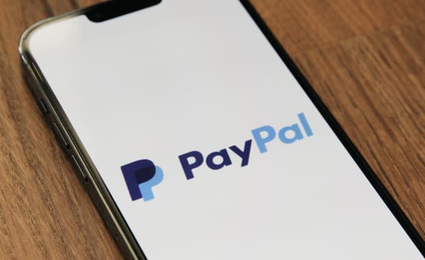 Why Bitcoin Is Not Like PayPal Or Venmo thumbnail