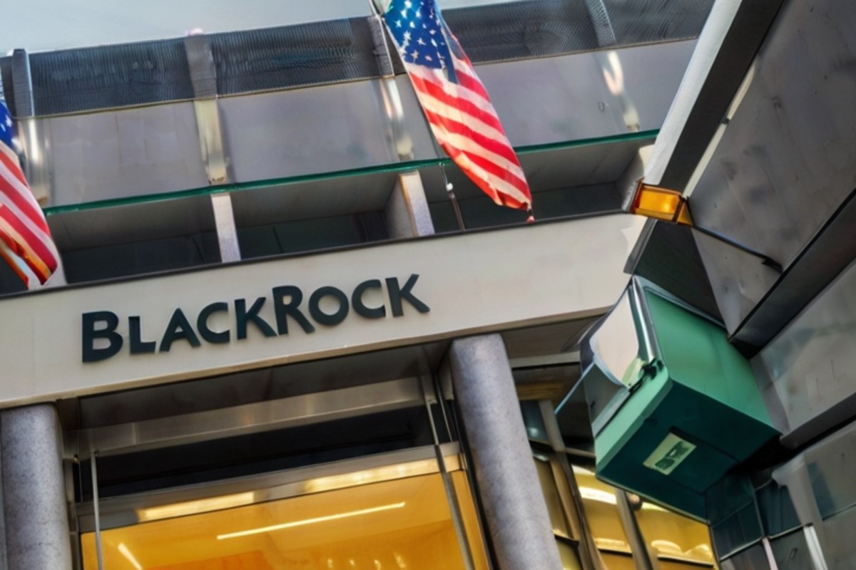 U.S. Spot Bitcoin ETFs See Record 7 Million in Outflows, Except BlackRock