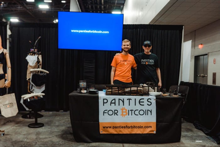 panties for bitcoin stall