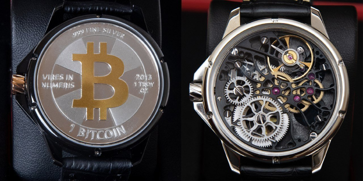 The back of a Hodlsmith watch with Casascius coin (left) and without (right).