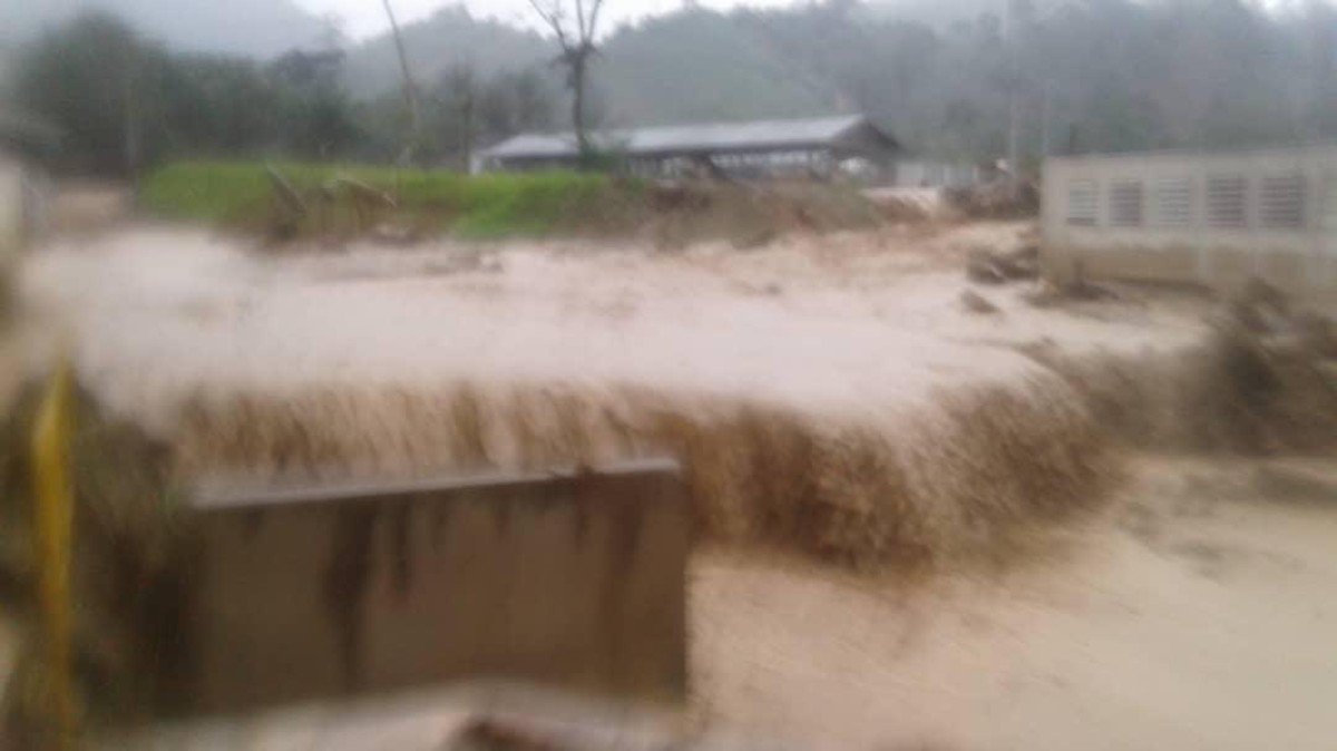 The flooding of the BigBlock Datacenter Virunga farm. Photo courtesy of Sébastien Gouspillou.