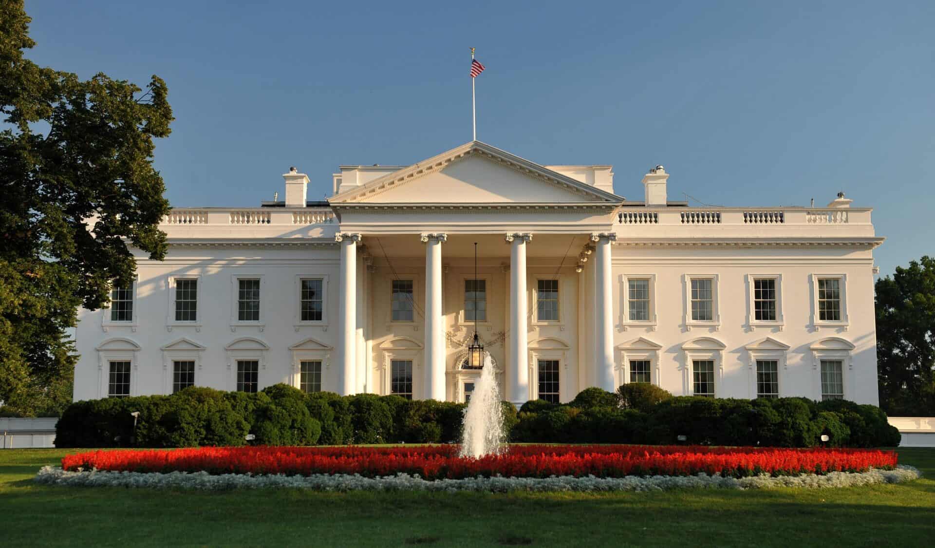 President Trump Signs Executive Order To Ban Central Bank Digital ...