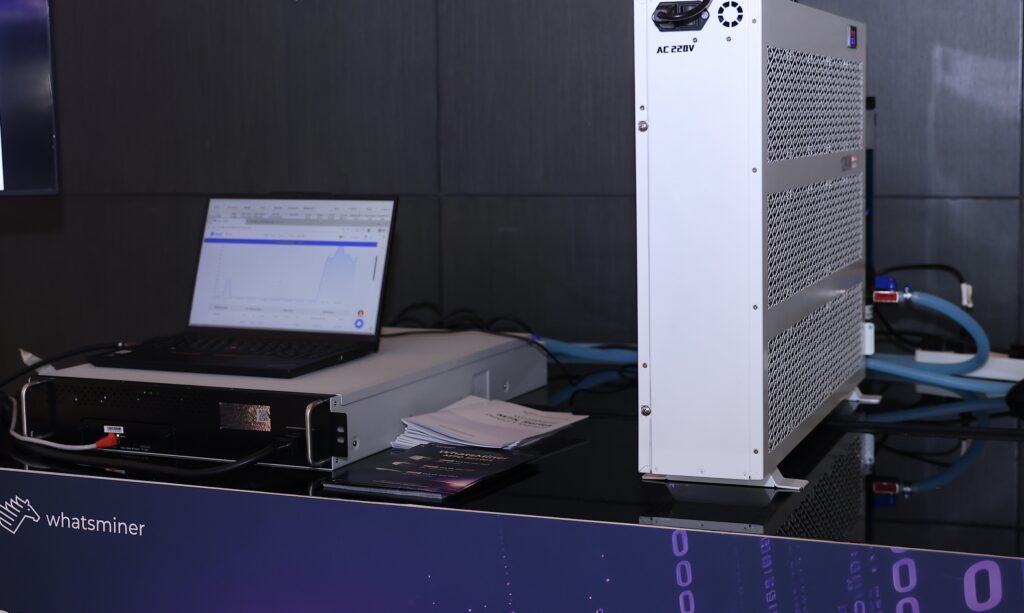 MicroBT Launches WhatsMiner M70 In Abu Dhabi, Pushing For Sustainable Bitcoin Mining 