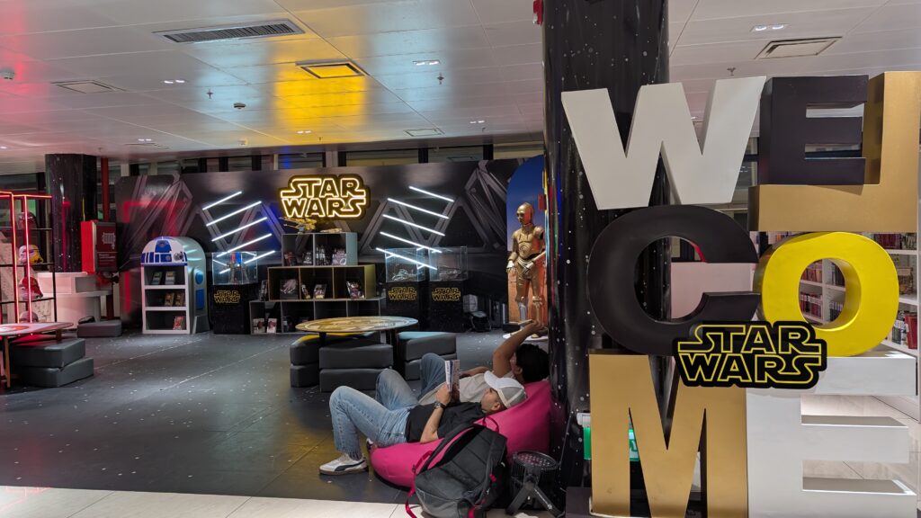 Bukele's Futuristic BINAES Library Blends Books, Bitcoin, and Family Play in Revitalized Capital 5 Bukele's Futuristic BINAES Library Blends Books, Bitcoin, and Family Play in Revitalized Capital