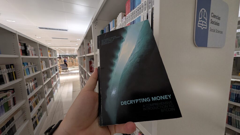 Bukele's Futuristic BINAES Library Blends Books, Bitcoin, and Family Play in Revitalized Capital 8 Bukele's Futuristic BINAES Library Blends Books, Bitcoin, and Family Play in Revitalized Capital