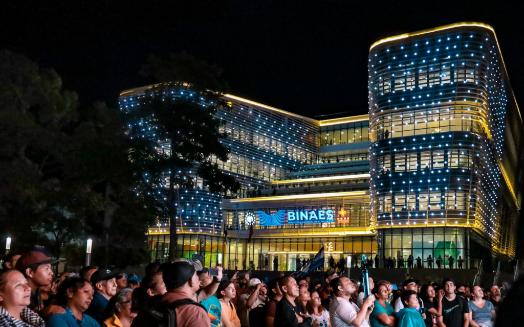 Bukele's Futuristic BINAES Library Blends Books, Bitcoin, and Family Play in Revitalized Capital 1 https://www.cultura.gob.sv/wp-content/uploads/2023/11/IMG_0822.jpg